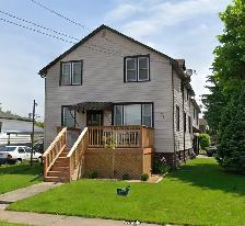 PORT COLBORNE – Large & Quiet 2 Bedroom, upper - Photo 9
