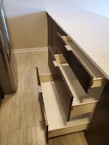 1 bedrm apt, June 1st, quiet south end building, top floor - Photo 7