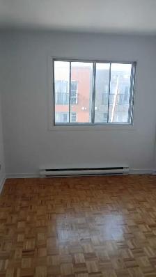 chambre a louer rue Cartier coin st-zotique - Photo 2