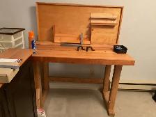 WOODWORKING BENCH 48.75