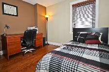 Waterviews 2 Bed 1.5 Bath Air Con - Photo 9