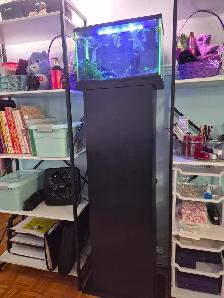 Aquarium tout equipee et meuble - Photo 2