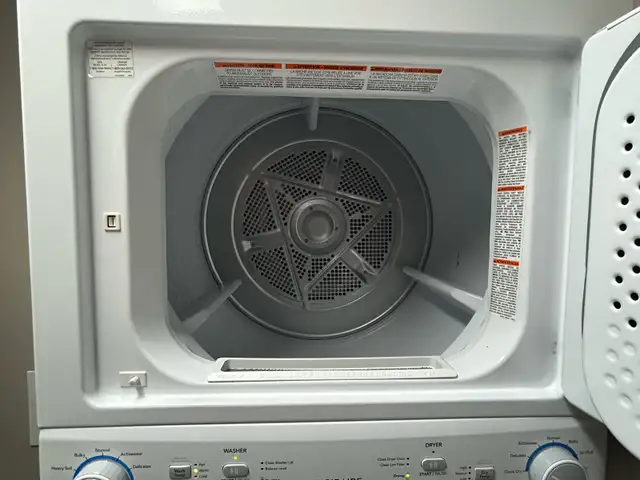 Frigidaire Apartment Combo Washer Dryer - Photo 5