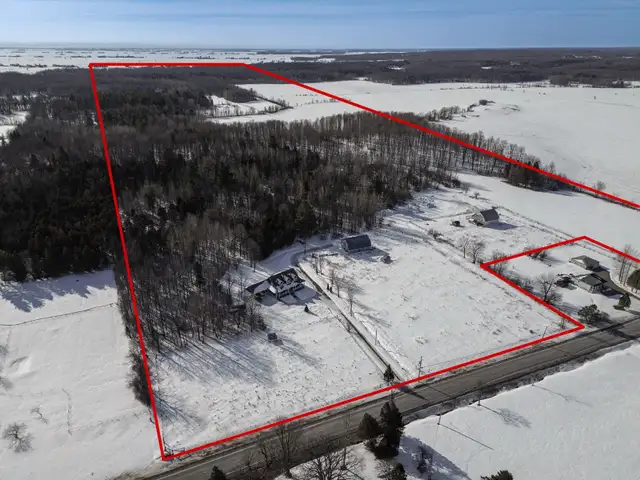 Belle maison à vendre sur 126 acres — 447, route Principale, TSR - Photo 2
