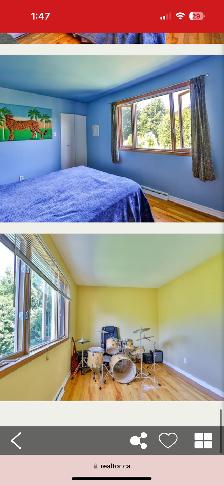 Room for rent/Chambre a louer in a large home - Photo 3