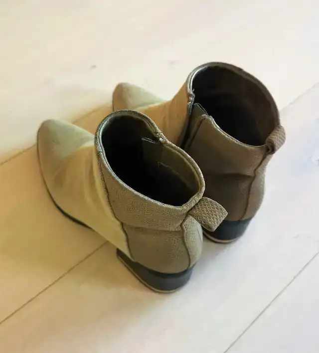 Fashion Short Boots ( Size: US：7.5； EUR：38) - Photo 3