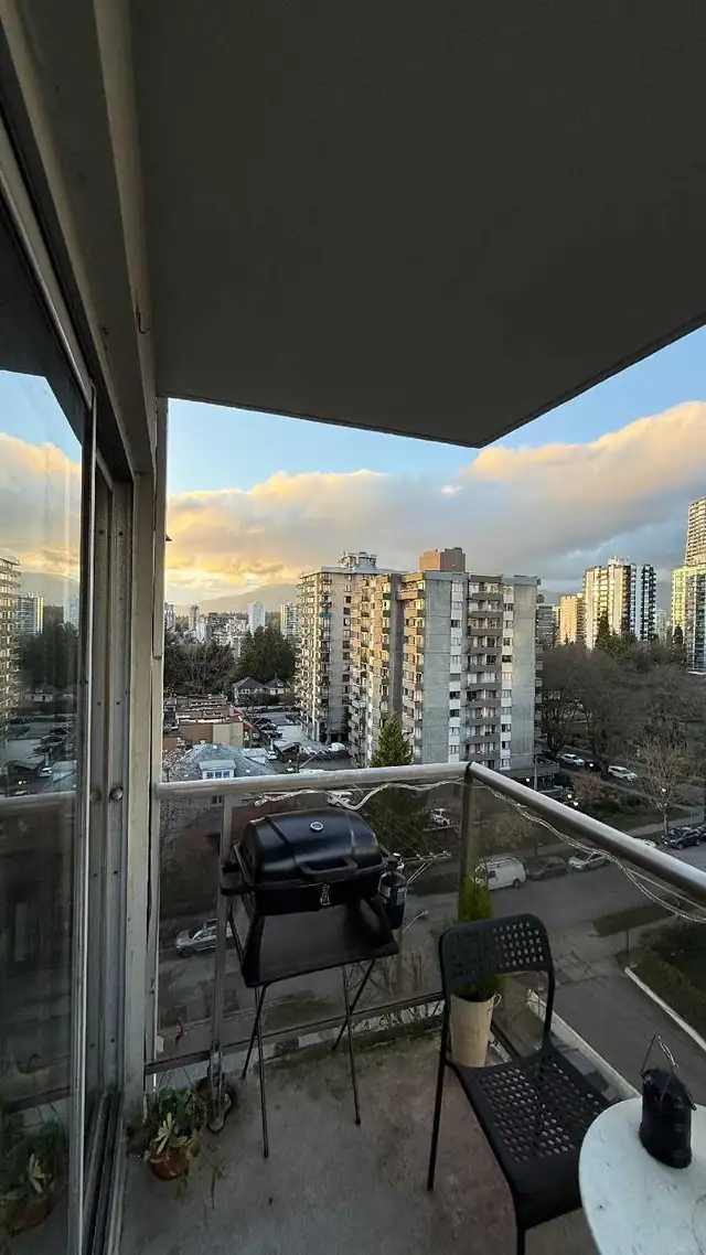 Downtown Vancouver One Bedroom Apartment - Photo 3
