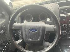 2010 Ford Escape - Photo 8