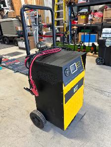 Battery Charger - Photo 3