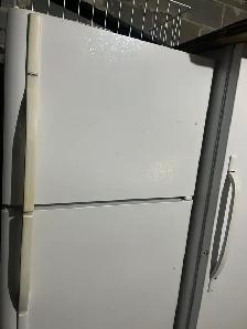 White Fridge for Sale – Good Condition - Photo 2