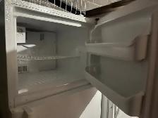 White Fridge for Sale – Good Condition - Photo 3