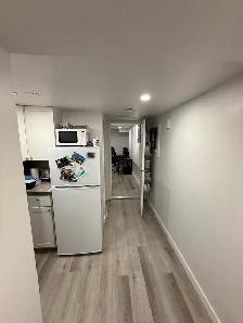 bachelor basement apartment with all utilities incl. - Photo 2