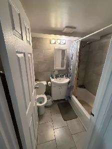 bachelor basement apartment with all utilities incl. - Photo 4