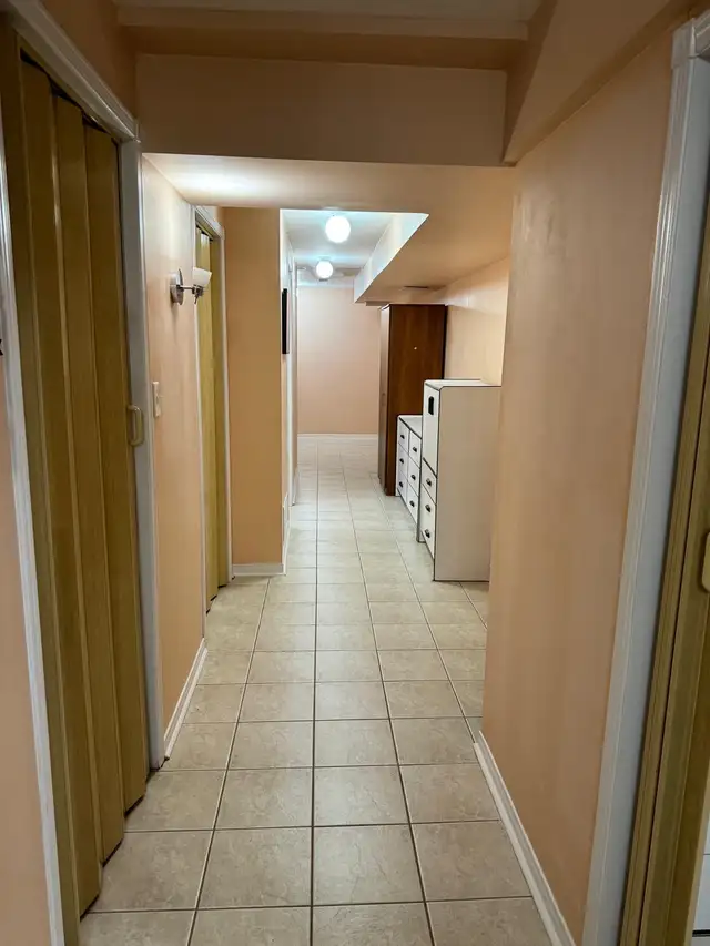 furnished basement - Photo 3