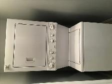 Nice Bedroom Near Mohawk College_Female only AC Included - Photo 5