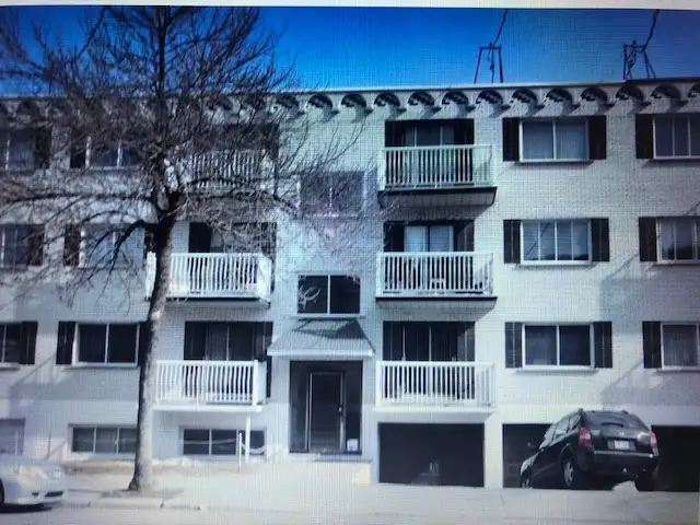 Clark et Jean Talon (Le Plateau), 3 ½