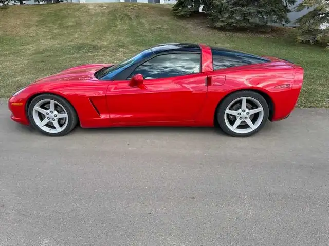 2005 Corvette - Photo 2