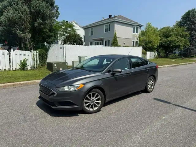 2017 Ford Fusion SE Low KM Apple CarPlay