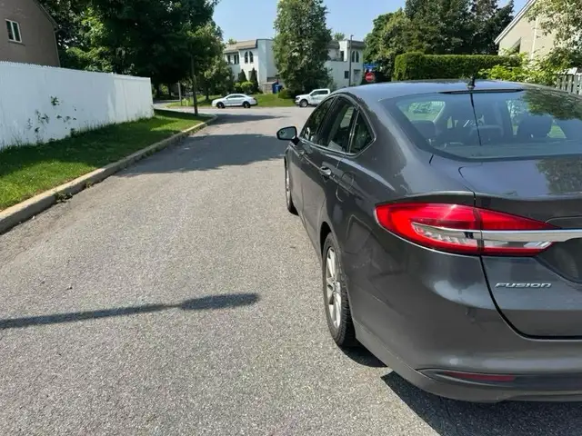 2017 Ford Fusion SE Low KM Apple CarPlay - Photo 5
