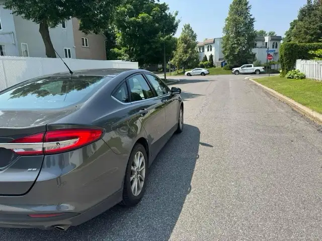 2017 Ford Fusion SE Low KM Apple CarPlay - Photo 6