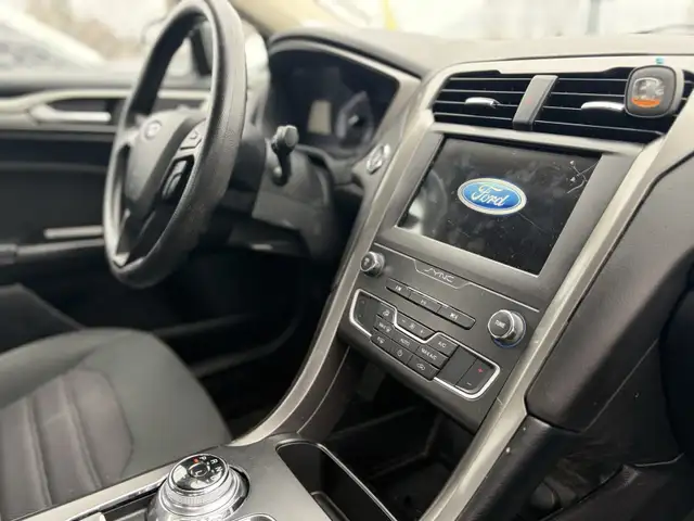 2017 Ford Fusion SE Low KM Apple CarPlay - Photo 10