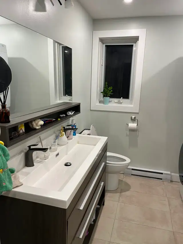 Duplex Upper Floor Apartment in Ville St-Laurent Montreal 5 1/2 - Photo 2