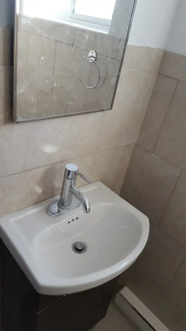 Appartement 2 ½ sous-sol à Ahuntsic/cartierville - Photo 4