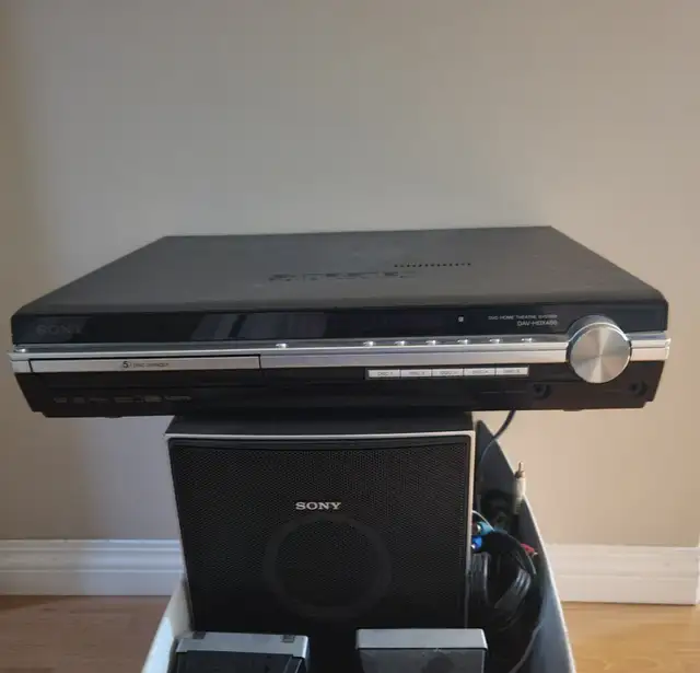 Sony DVD Home Theatre System - Photo 2