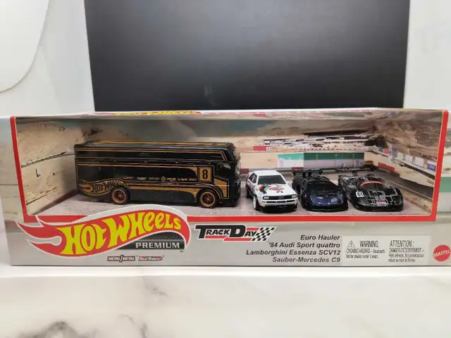 Hot Wheels Premium Track Day Set