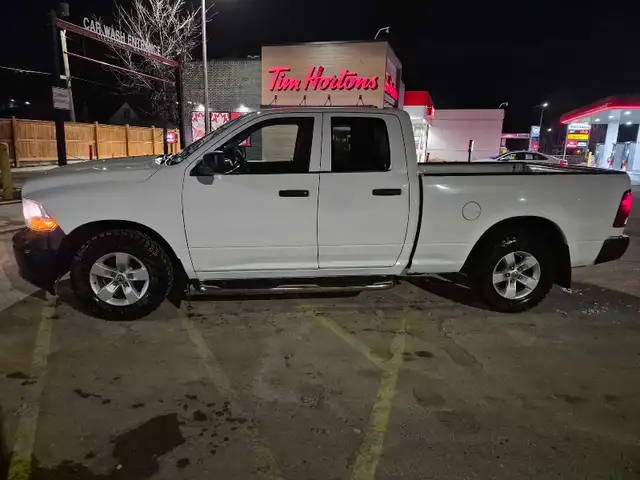 2010 Dodge Ram 2wd V6 Low KMs Fresh Safety - Photo 2
