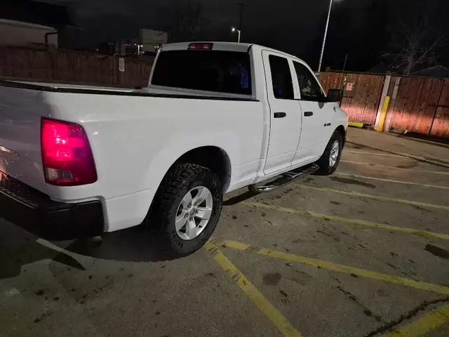 2010 Dodge Ram 2wd V6 Low KMs Fresh Safety - Photo 3