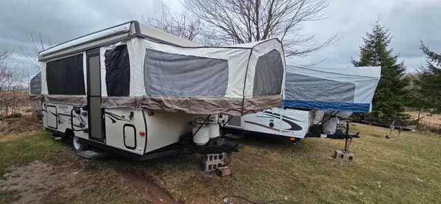 2015 ROCKWOOD HW 2716G POWER POP UP-WET BATH-SLEEPS9-2826LB DRY