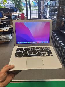 Macbook Air 13 pouce 2017 en parfait etat - Photo 3