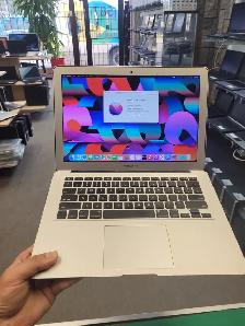 Macbook Air 13 pouce 2017 en parfait etat - Photo 6