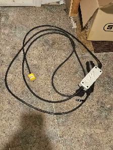 borne de recharge 15 amperes niveau 1 $115. - Photo 3