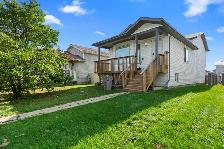 3 bed upper duplex-furnished , all included-close to Eastlink