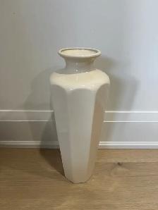 Ceramic Cream Vase - Photo 2