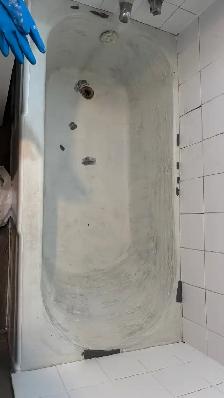 Professional Bathtub Tile Reglazing Services - Photo 6