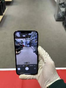 iPhone 13 Pro Max d’occasion en excellent état ! - Photo 2