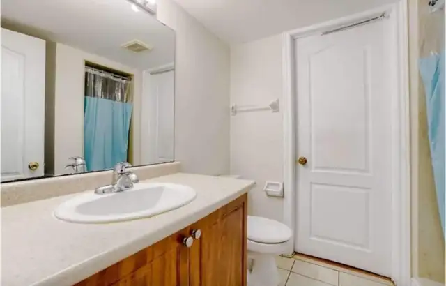 Basement for rent - Photo 6