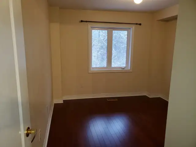 ONE BEDROOM APARTMENT FOR RENT MORNING SIDE AND MCNICOLL $1675 - Photo 3
