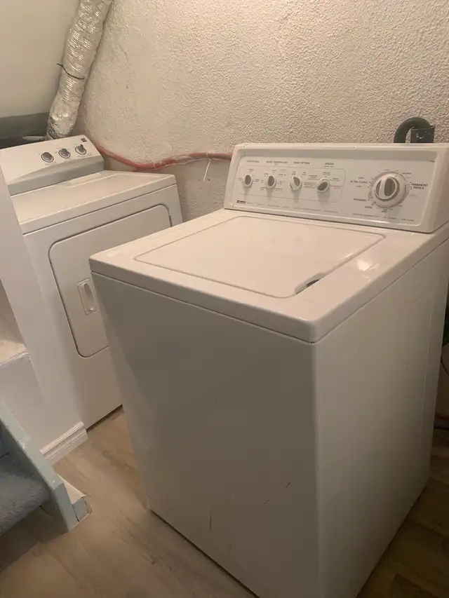 One bedroom basement ensuite fully furnished available May 1st - Photo 5
