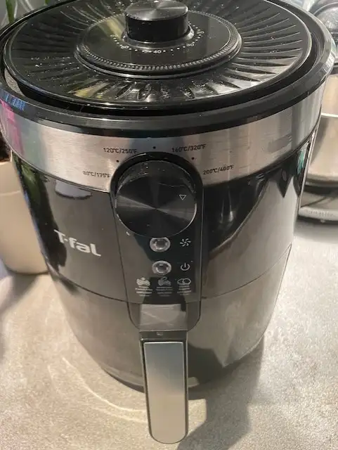 Friteuse à air - Air Fryer - Marque T-Fal - Bonne condition