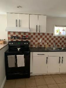 ~~ Port Credit Lakeshore area awesome basement! ~~ - Photo 7