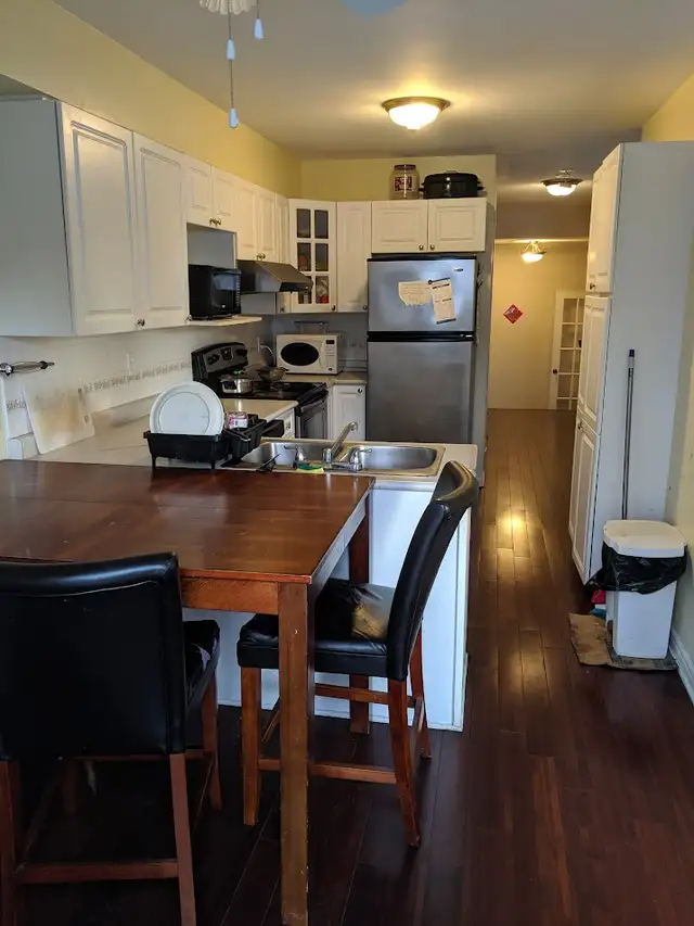 A Barrhaven  townhouse room for rent - available immediately - Photo 7