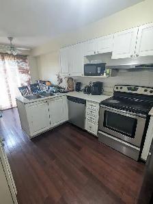 A Barrhaven  townhouse room for rent - available immediately - Photo 9