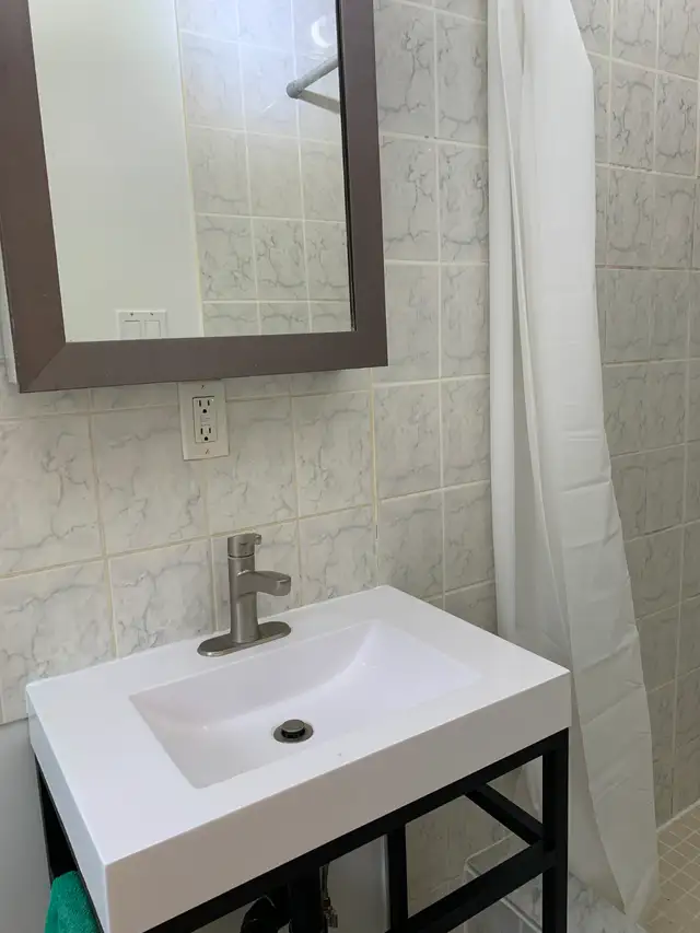Sheppard / Victoria Park / Single Room for Rent - Photo 3