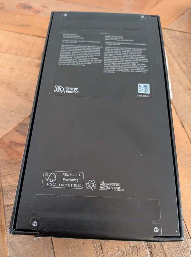 Brand New SEALED Samsung Galaxy S23 FE 128GB   Luxury Case - Photo 2