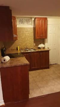 Basement for rent on Tenth line west/ Mississauga. - Photo 7