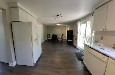 1 shared bedroom - Photo 2